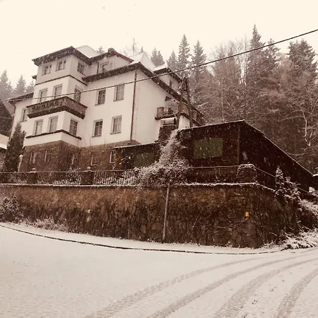 Vandrarhem Osrodek Skalka Duszniki Zdrój