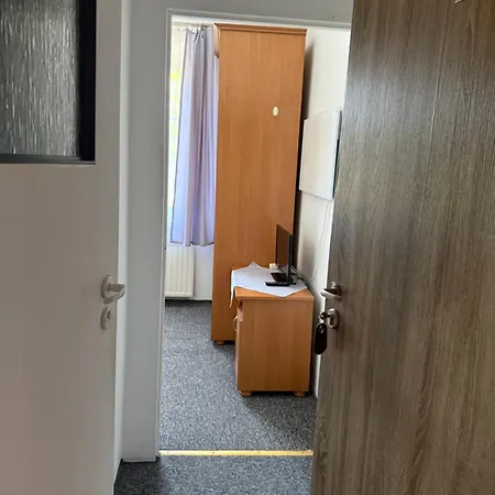 Vandrarhem Osrodek Skalka *